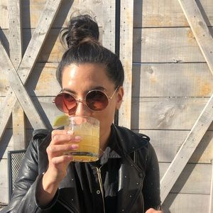 Meet your Posher, Kelly